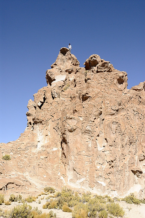 080804-15.jpg - Formations rocheuses aux environs de Mallcu Villa Mar