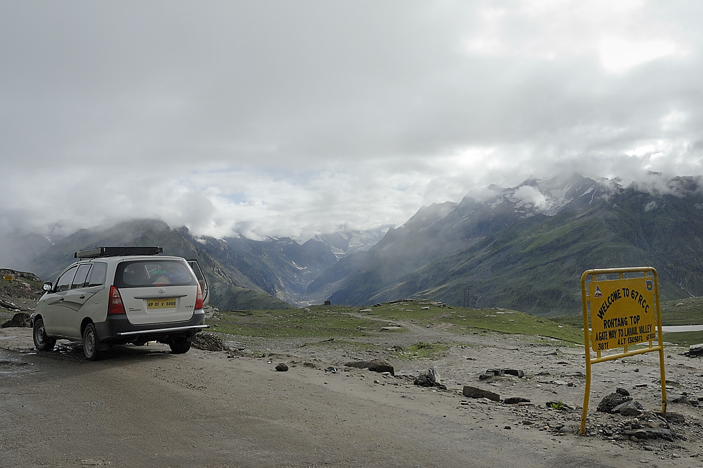 060724-01.jpg - Rohtang La
