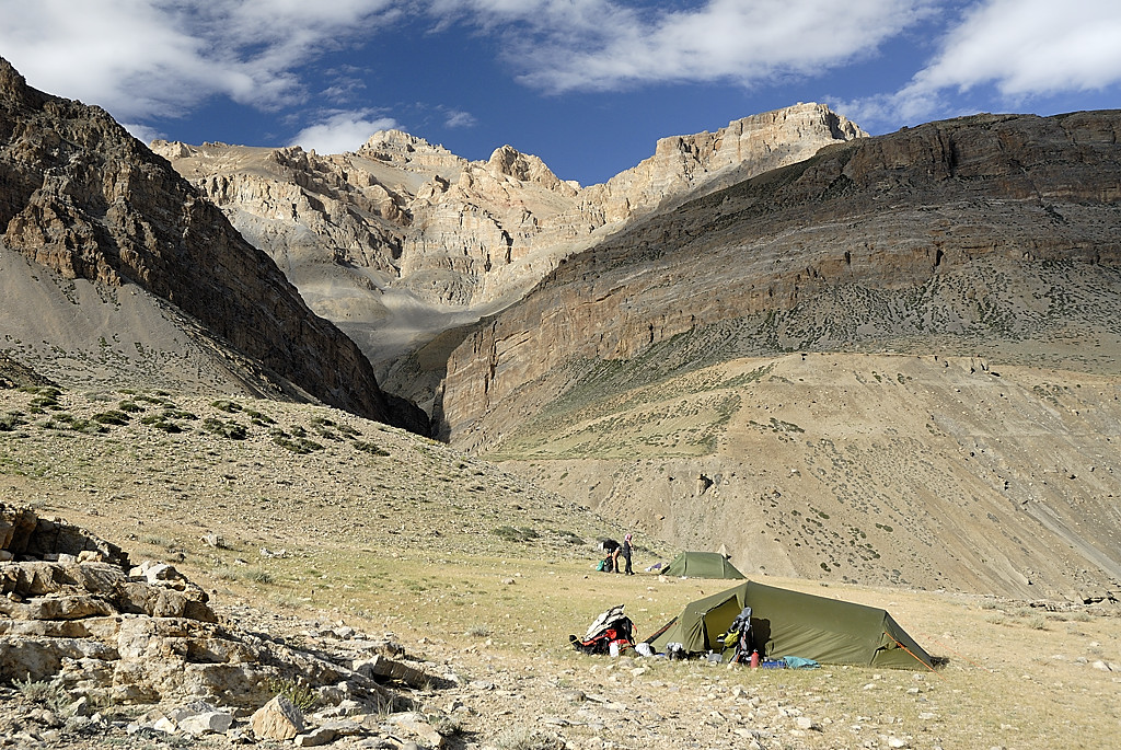 060725-10.jpg - Bivouac, 2 km en aval de Tsok Mesik