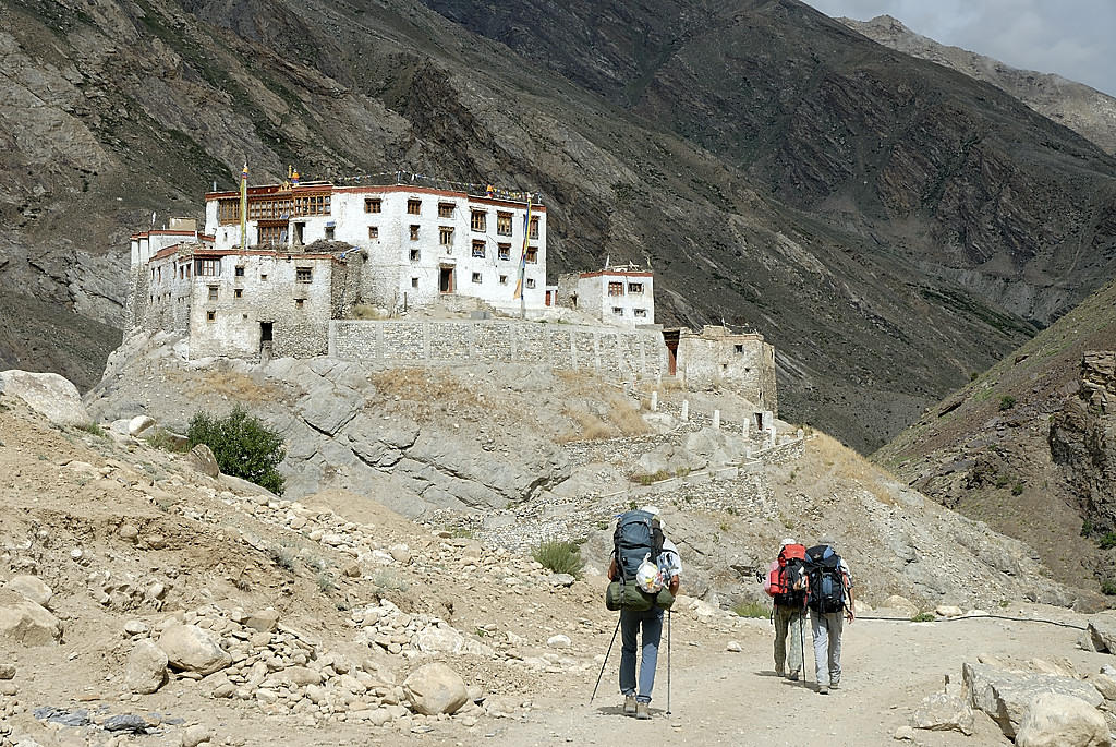 060805-04.jpg - Bardan Gompa