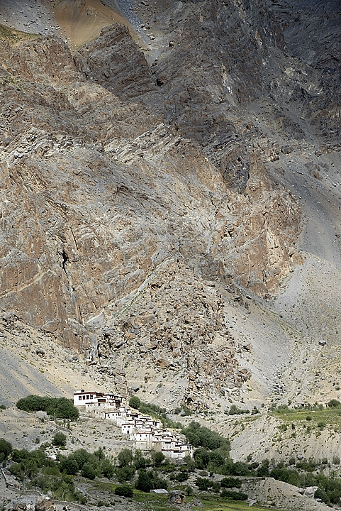 060808-11.jpg - Lingshed Gompa