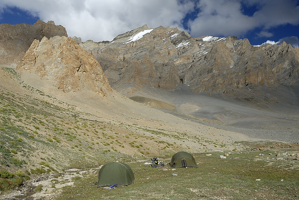 060809-59.jpg - Bivouac au pied du Sengge La