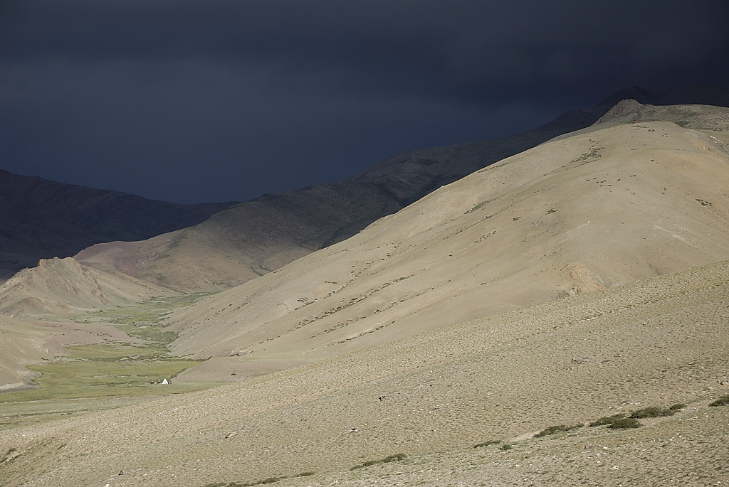 060813-16.jpg - Chorten Sumdo