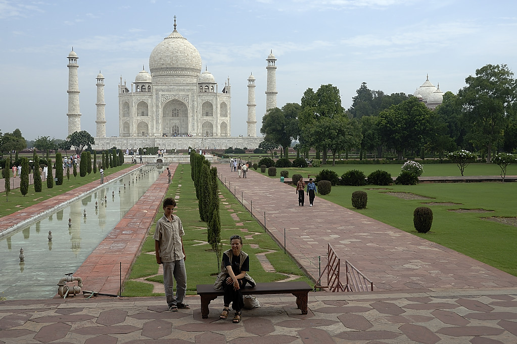 060823-01.jpg - Taj Mahal