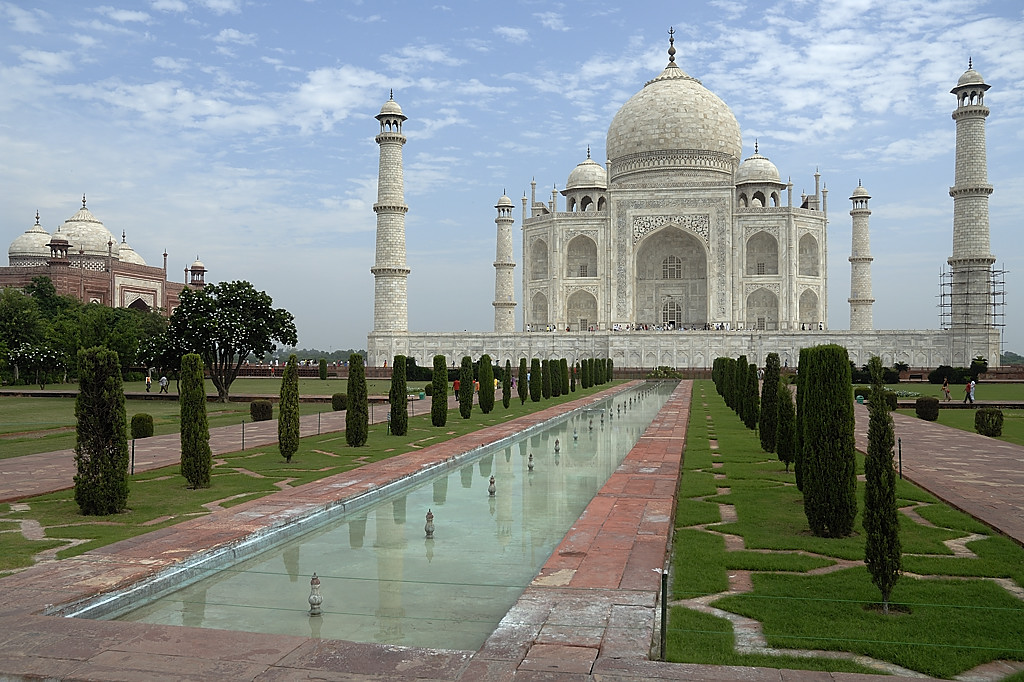 060823-03.jpg - Taj Mahal