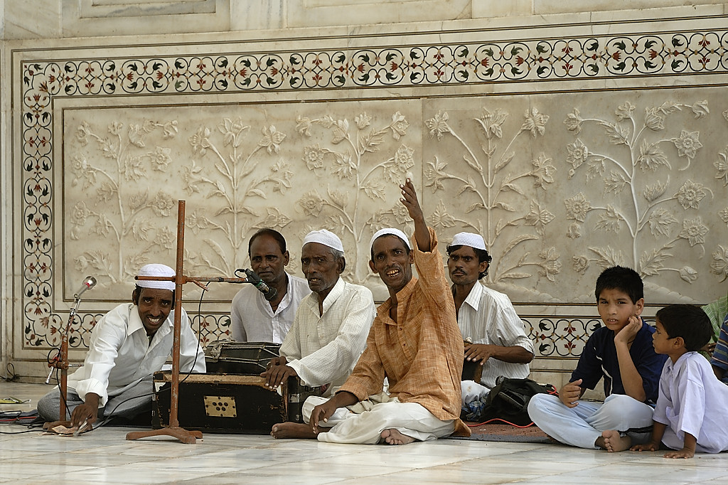 060823-07.jpg - Taj Mahal