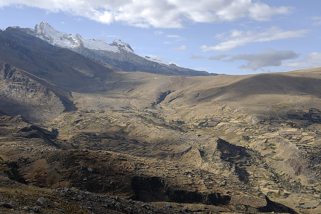 070709-01.jpg - Vue en direction des Nevados Huantsan et Rurec