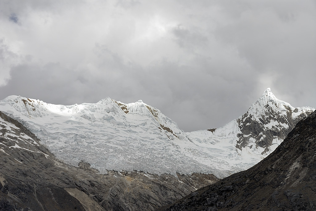 070711-18.jpg - Nevado Millisraju, nevado Paron