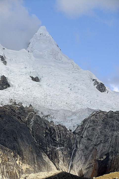 070715-18.jpg - Alpamayo