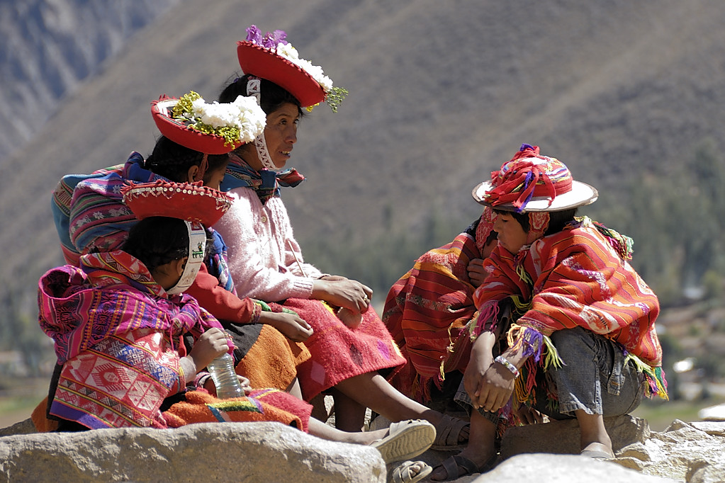 070721-02.jpg - P�ruviens, dans les ruines