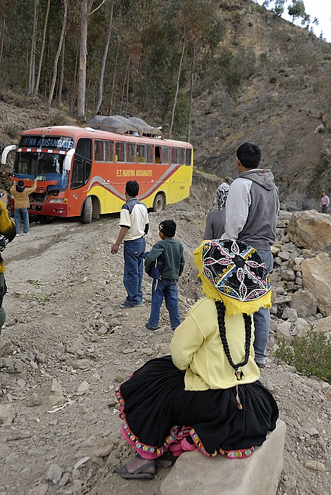 070724-03.jpg - Passage d�licat entre Cuzco et Tinqui