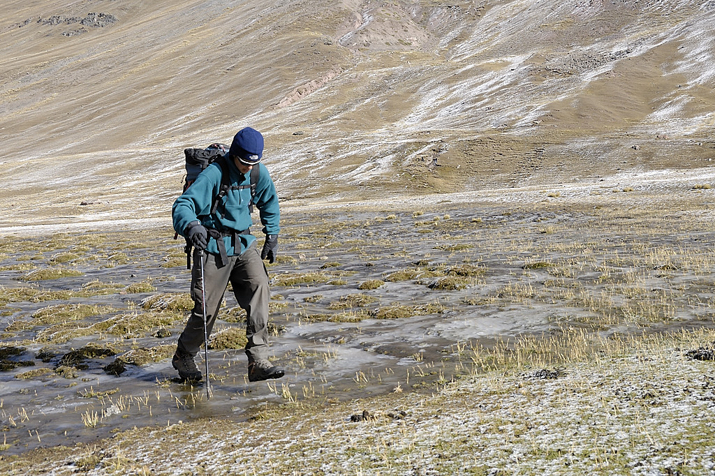 070727-08.jpg - Passages gel�s dans la Quebrada Killita