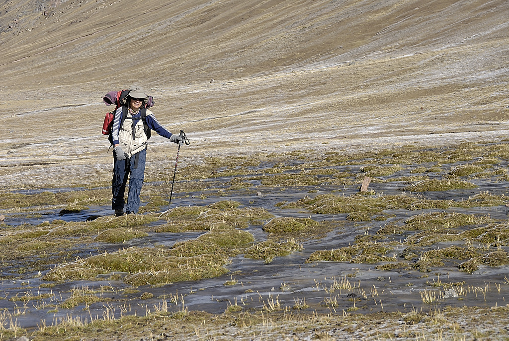 070727-09.jpg - Passages gel�s dans la Quebrada Killita