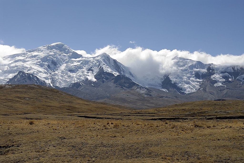 070728-11.jpg - Descente du col Yayamari vers laguna Ccasccara : nev. Montura