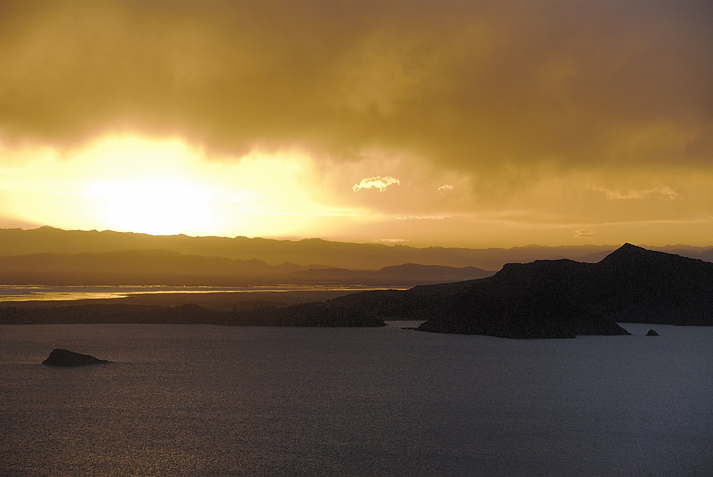 070730-25.jpg - Amantani : coucher de soleil