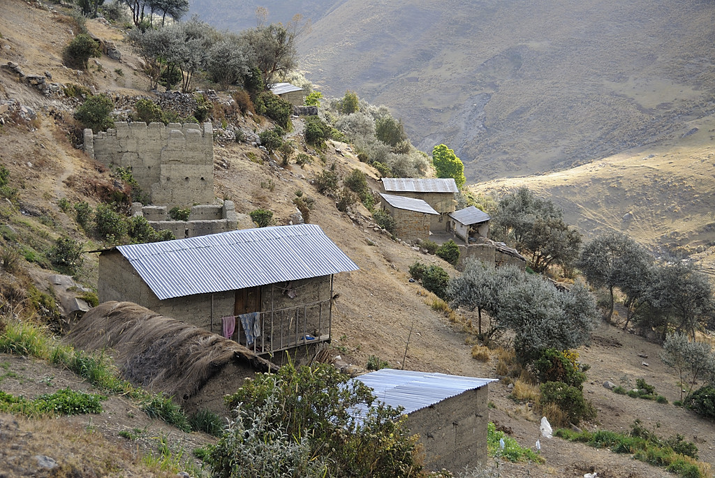 080722-07.jpg - Lakhatiya