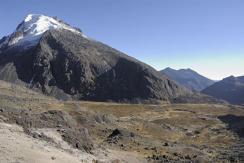 080727-04.jpg - Mont�e au Paso Mullu : Co. Janq'u Laya