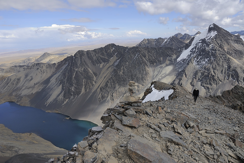 080729-04.jpg - Depuis le sommet au dessus du col entre la Juri Quta et la Chiar Quta : Juri Quta