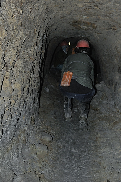 080801-06.jpg - Entr�e de la mine