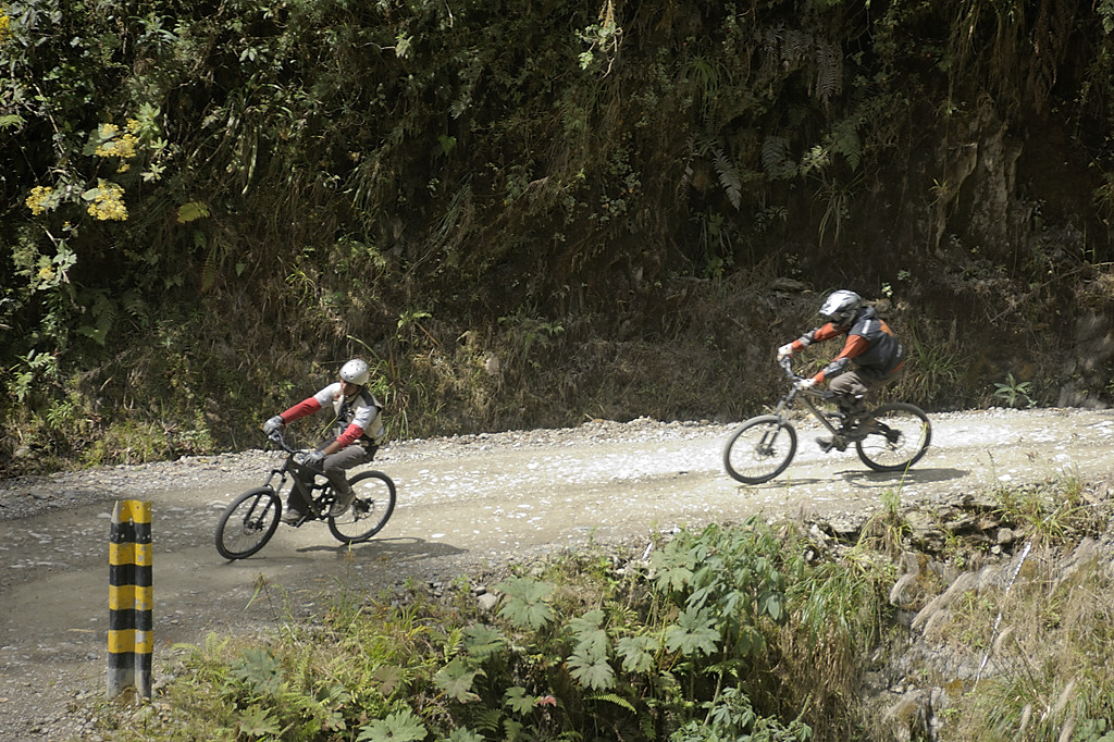 080814-32.jpg - A fond dans la descente