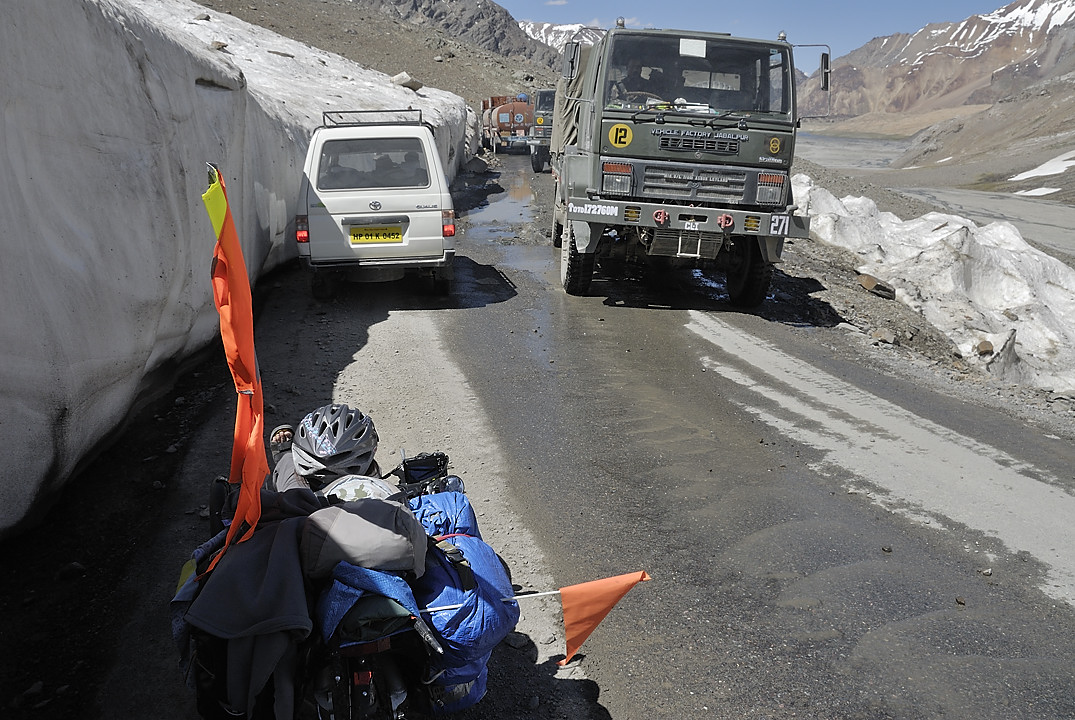 090716-27.jpg - Descente du Baralacha La
