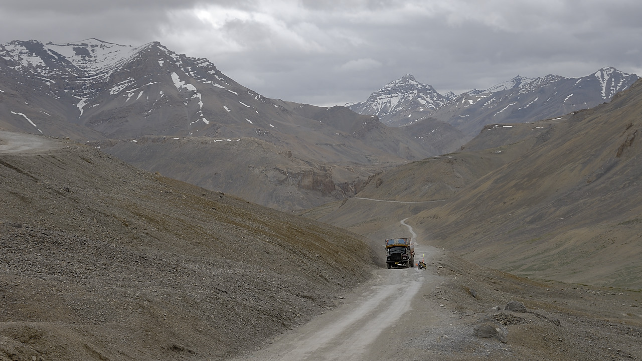 090718-10.jpg - Du Nakee La au Lachulung La