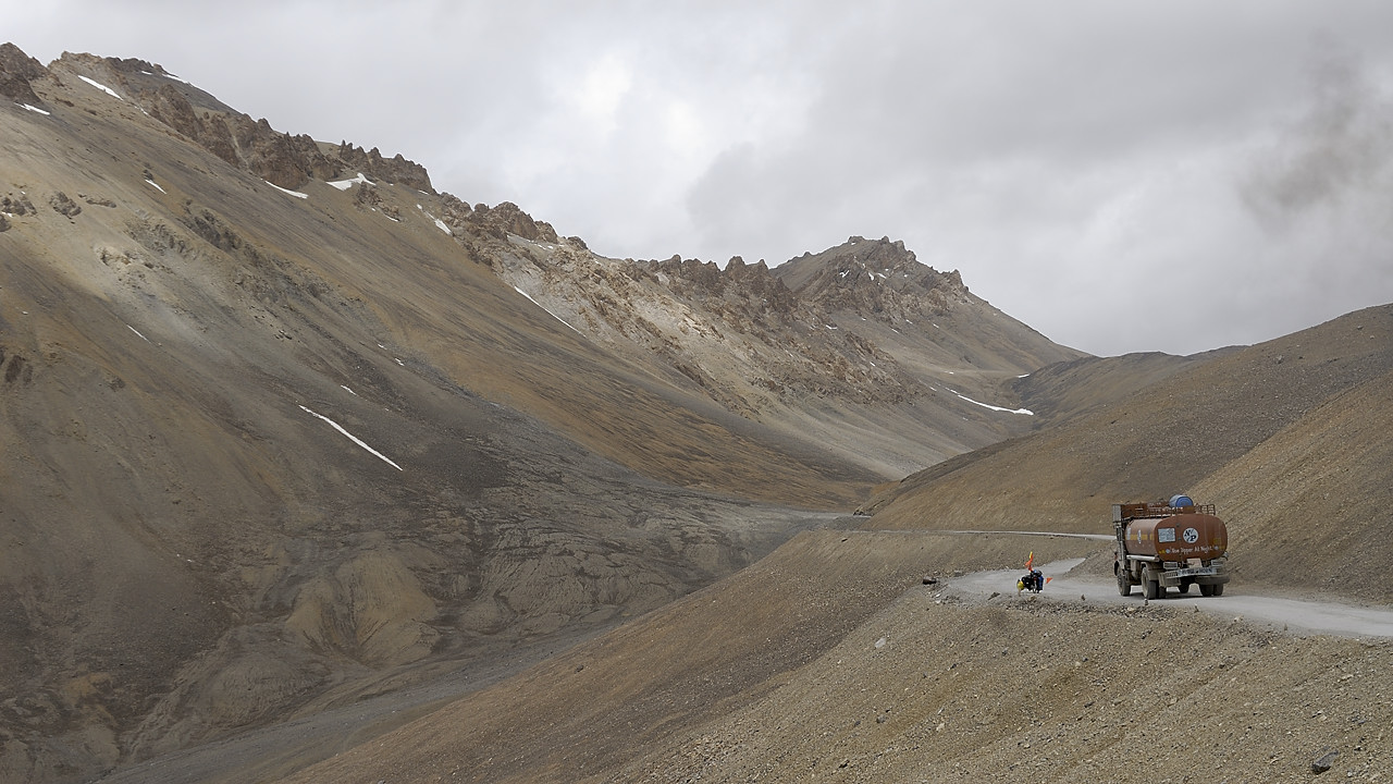 090718-14.jpg - Du Nakee La au Lachulung La