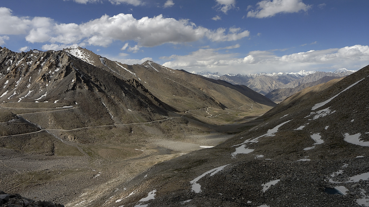 090801-04.jpg - Route du Khardung La