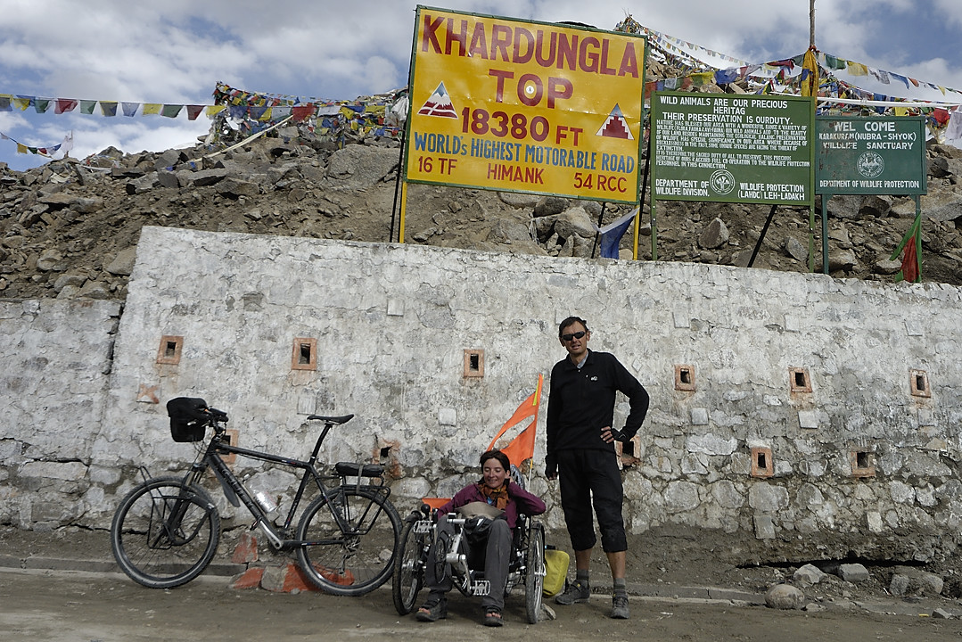 090801-06.jpg - Khardung La