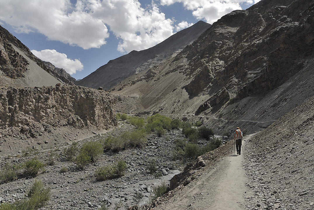 090814-01.jpg - De Zinchen � Yurutse