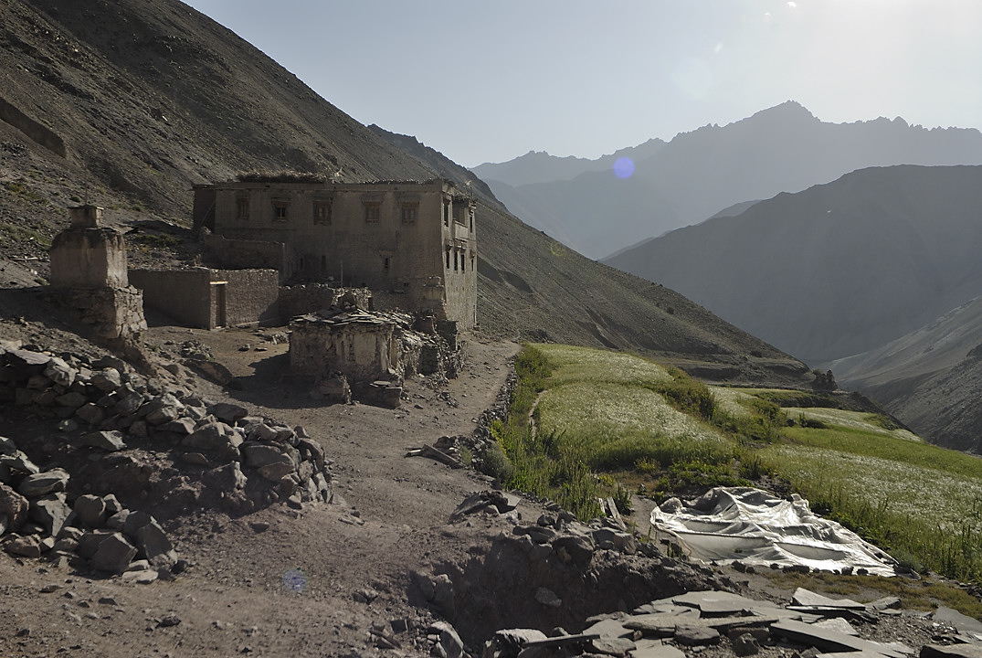 090815-03.jpg - Yurutse