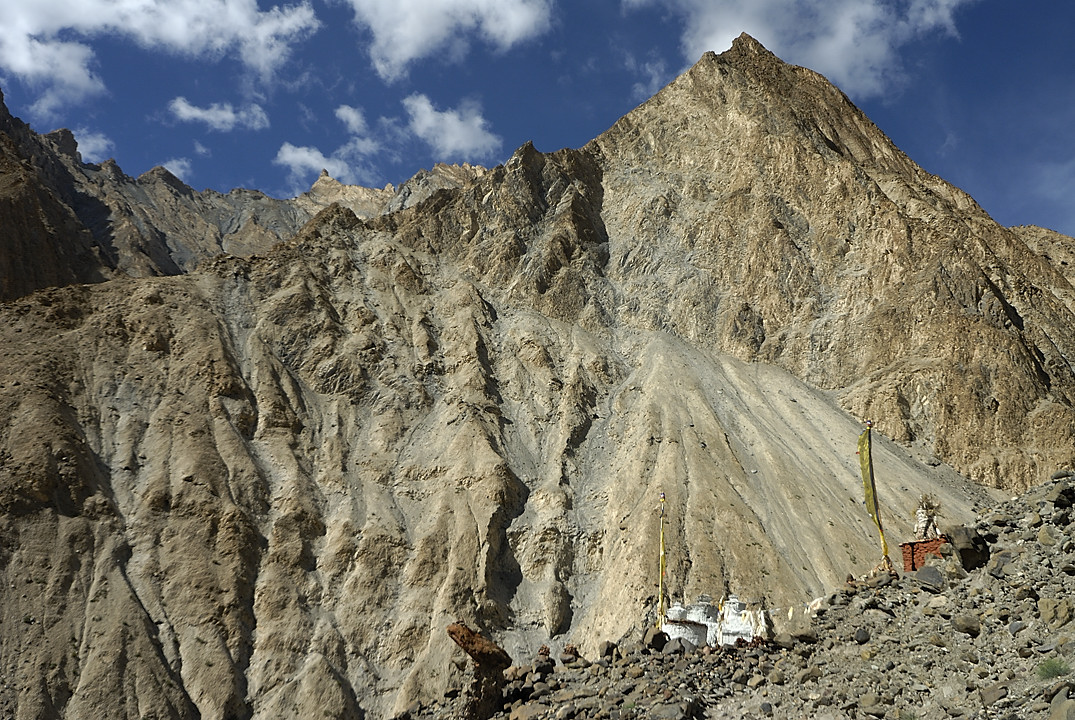 090817-07.jpg - De Sara � Markha