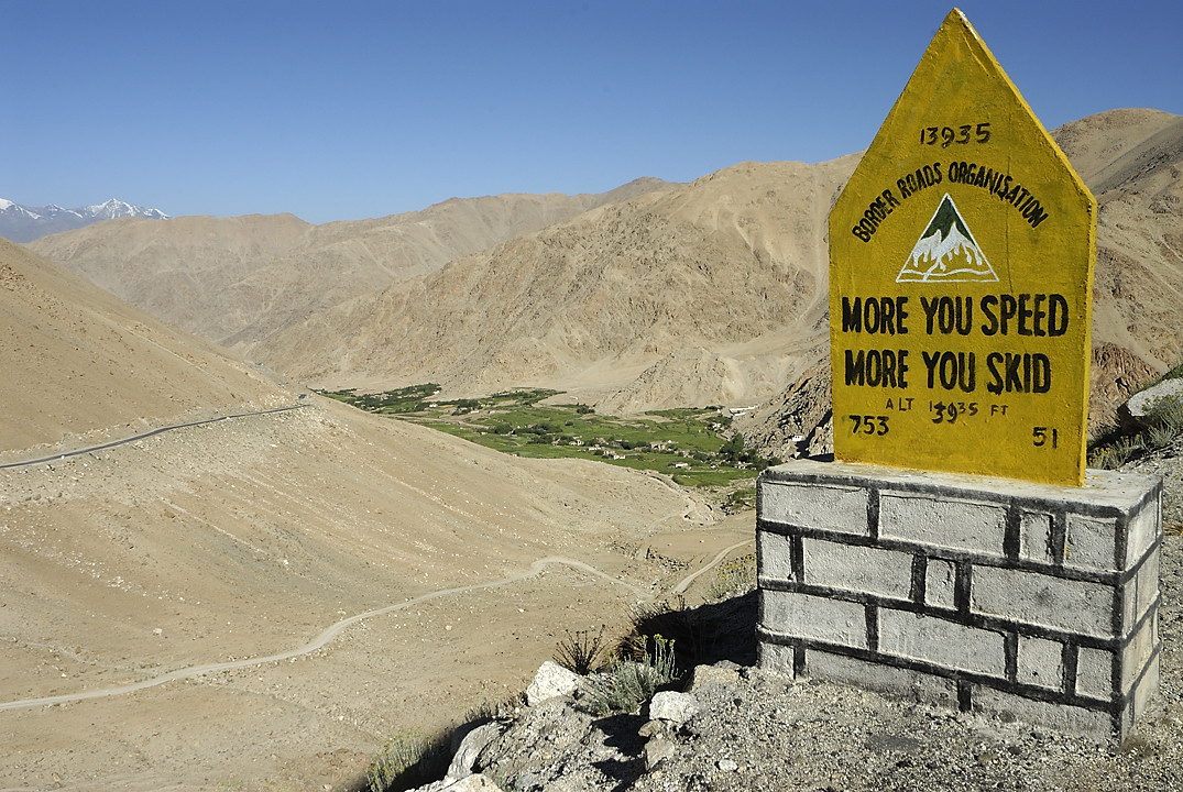 090804-02.jpg - Tiense