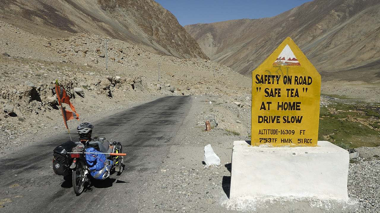 090804-17.jpg - Descente du Chang La