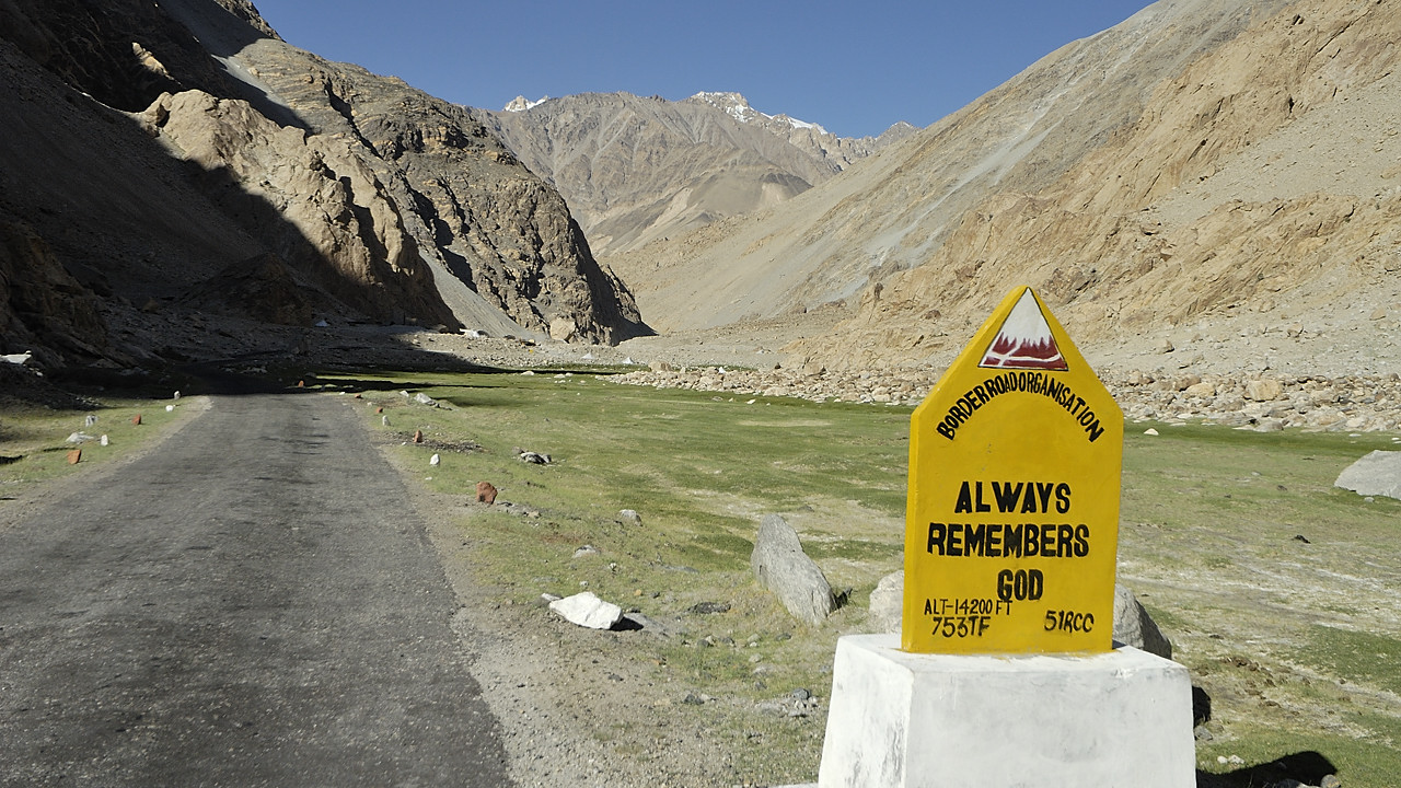 090806-46.jpg - Du Yakmil La � Tangtse