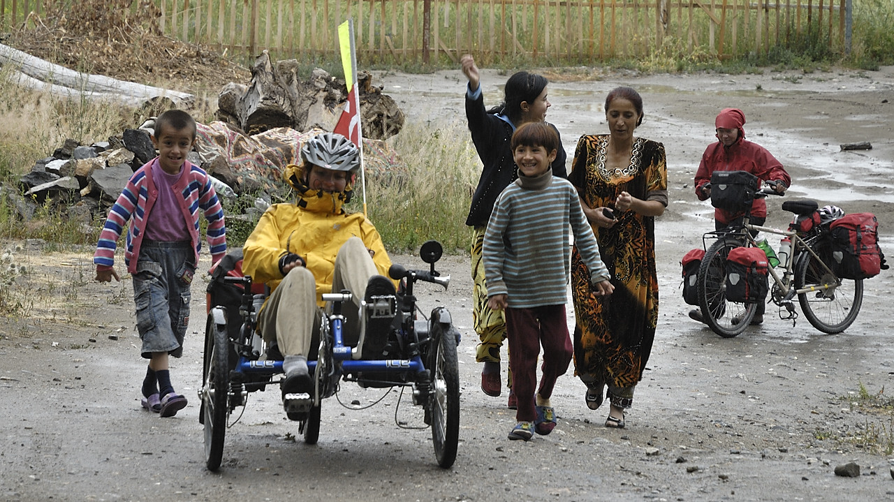 100729-133911.jpg - D�part de Hani's guest house