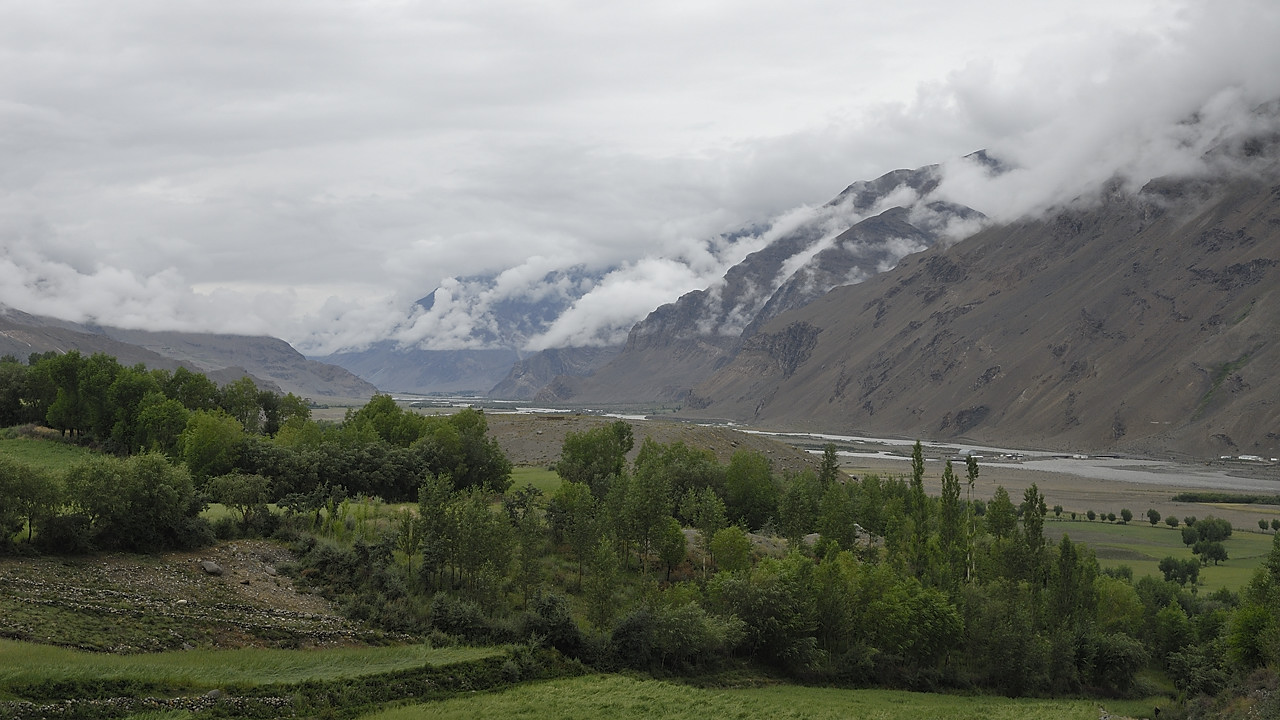 100729-162032.jpg - A Sultan Ishkashim