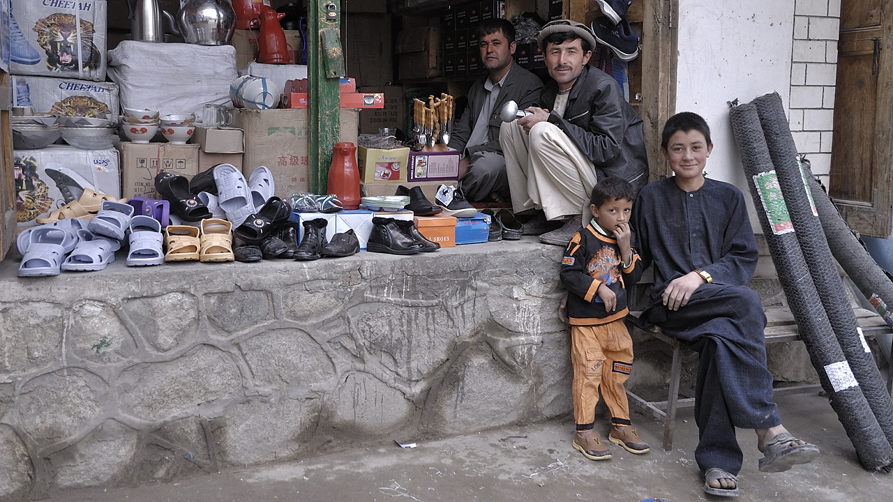 100730-144513.jpg - Sultan Ishkashim, sc�ne de rue