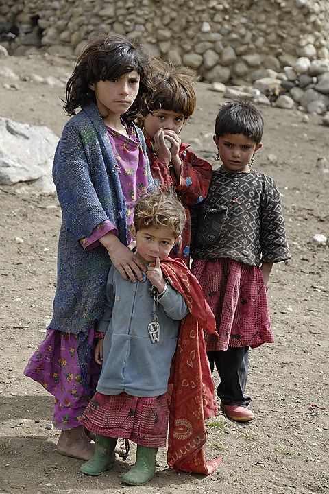 100803-093510.jpg - Bergers sous le Kota i Wazit