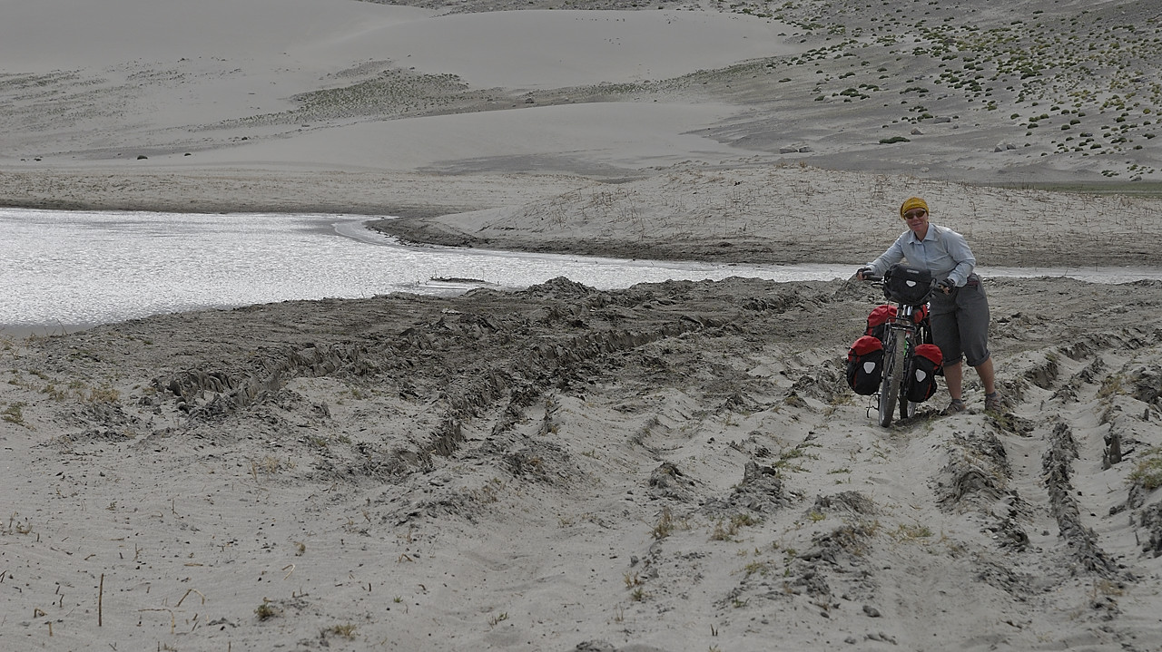 100807-093748.jpg - De Kala i Panj � Pekoi, un peu de sable