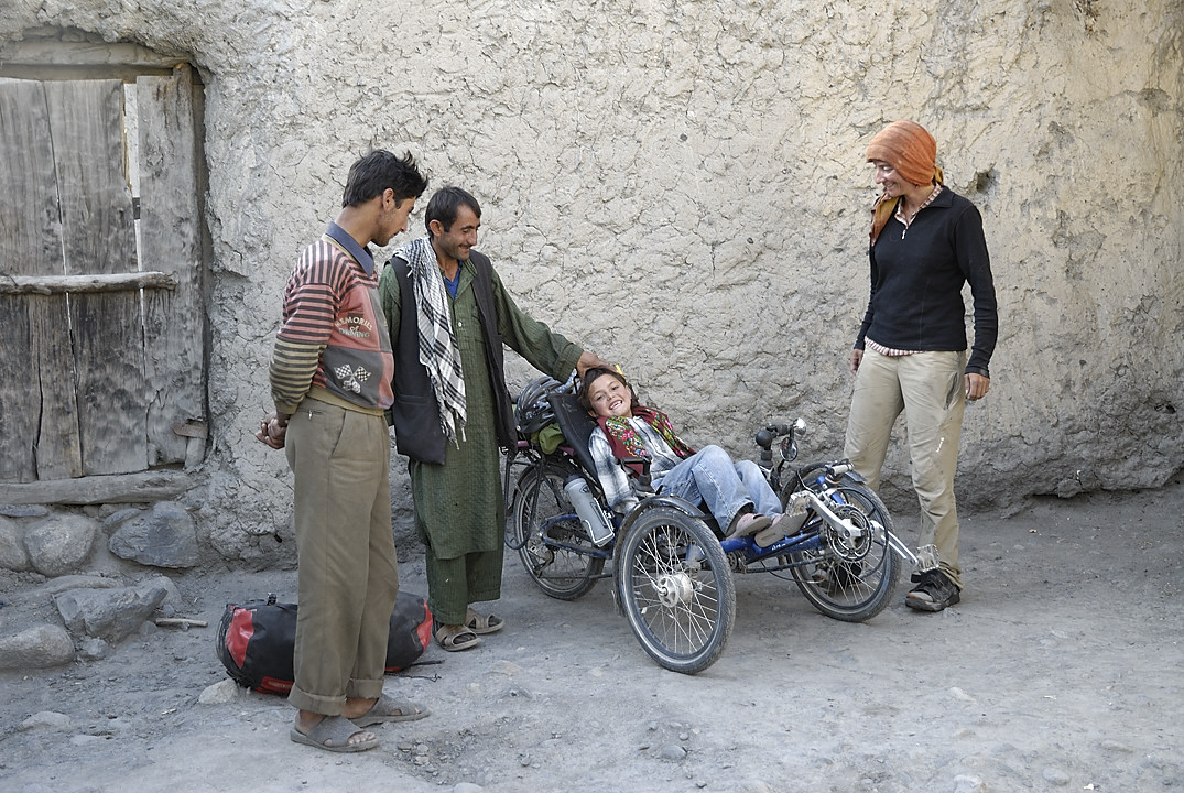 100809-071124.jpg - Sar Shkhawr, pr�paratifs de d�part