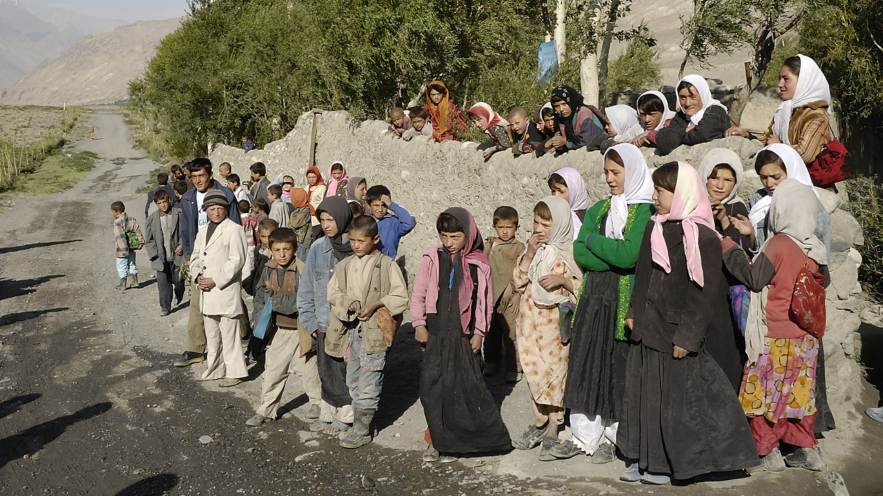 100809-080356.jpg - Sar Shkhawr, �cole