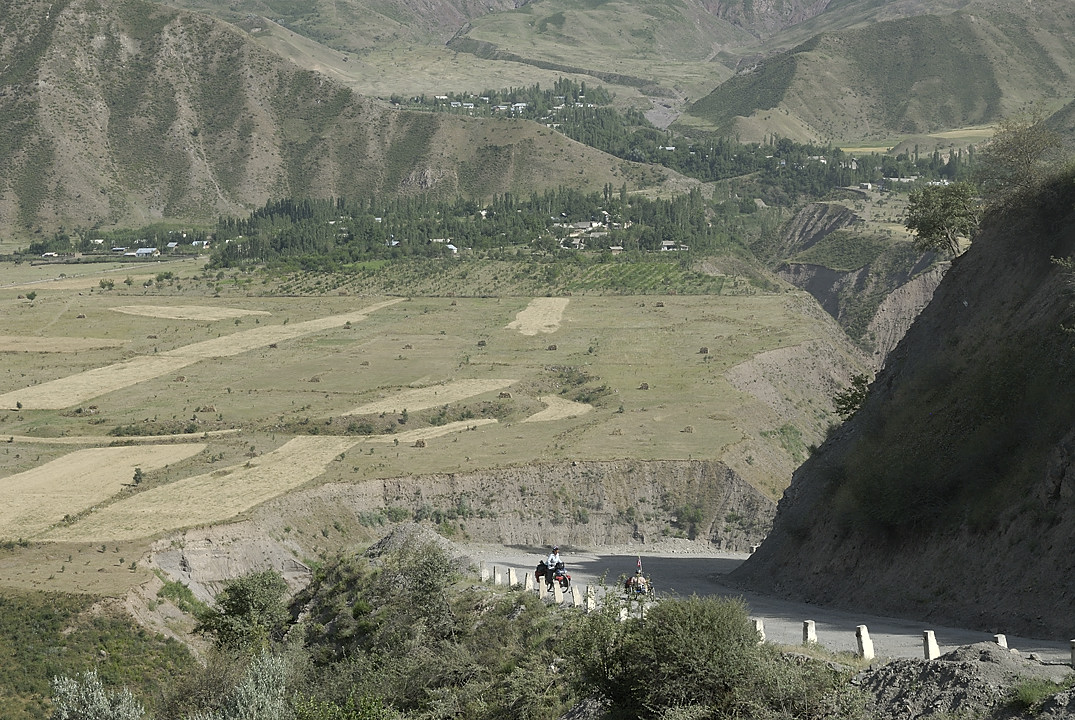 100715-21.jpg - D'Obigarn � Komsomolabad (Nurobod)