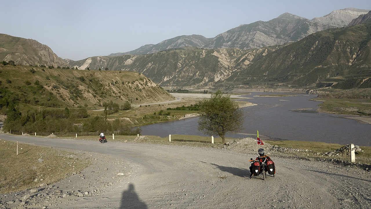 100715-28.jpg - D'Obigarn � Komsomolabad (Nurobod)