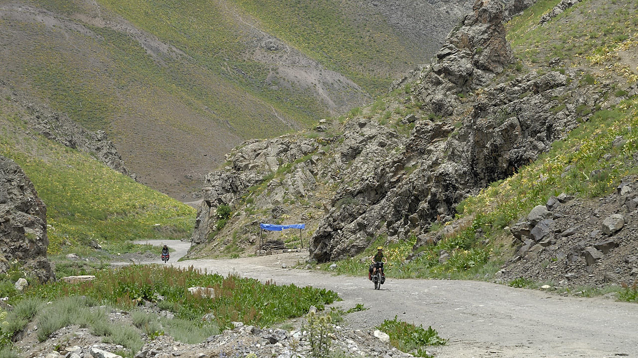 100719-10.jpg - Descente du Saghirdasht Pass vers Kala i Khum