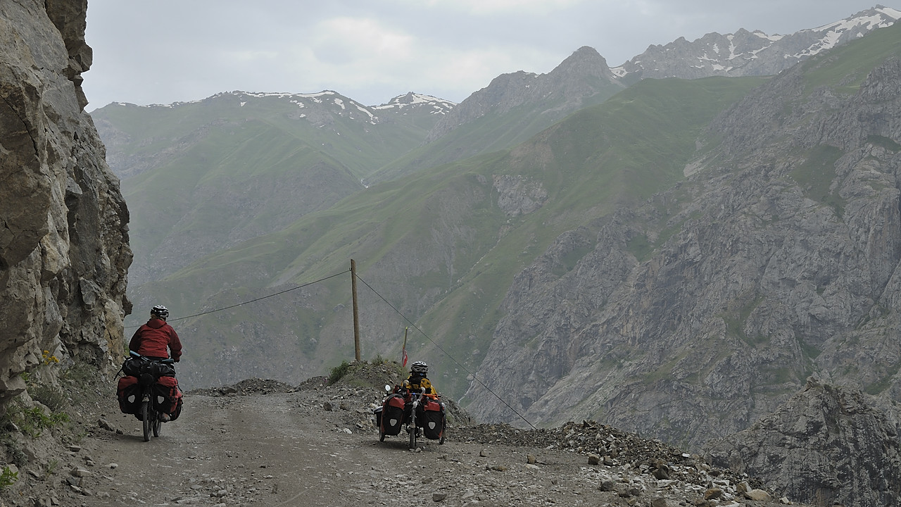 100719-20.jpg - Descente du Saghirdasht Pass vers Kala i Khum