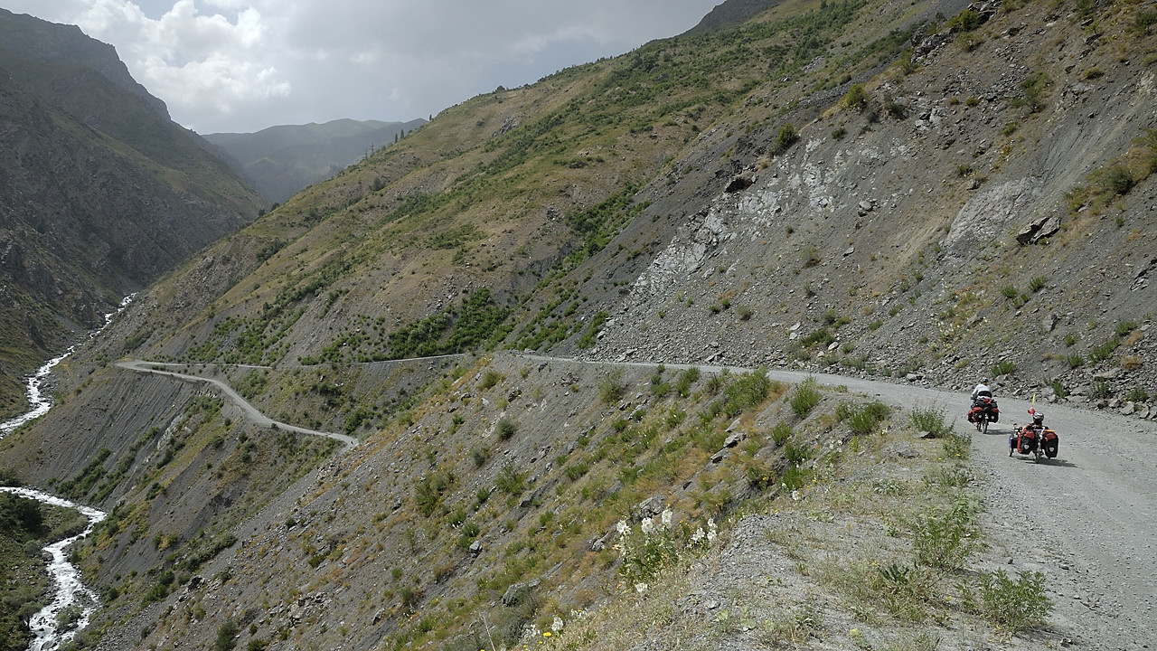 100719-22.jpg - Descente du Saghirdasht Pass vers Kala i Khum