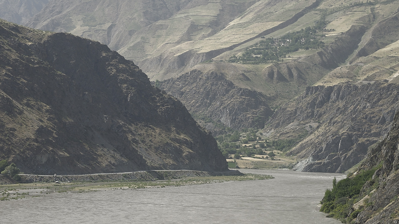 100720-11.jpg - Rivi�re Panj