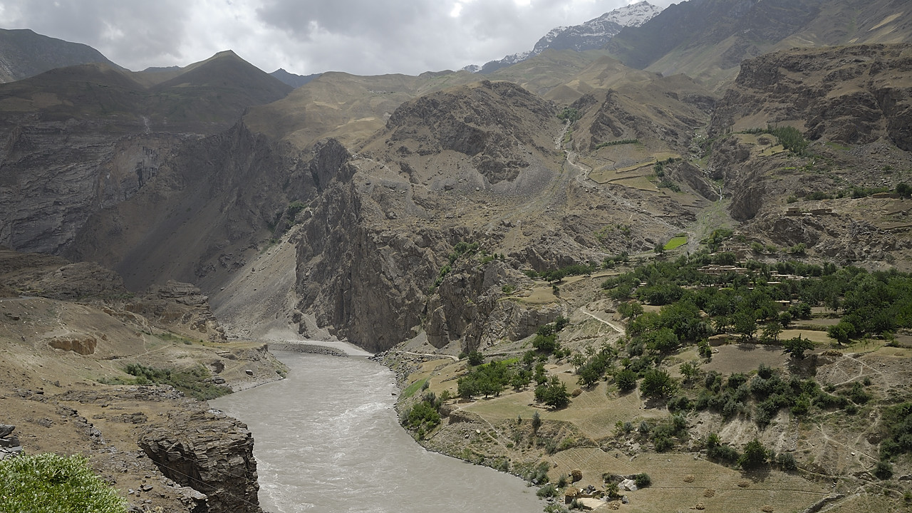 100721-15.jpg - Le long de la Panj