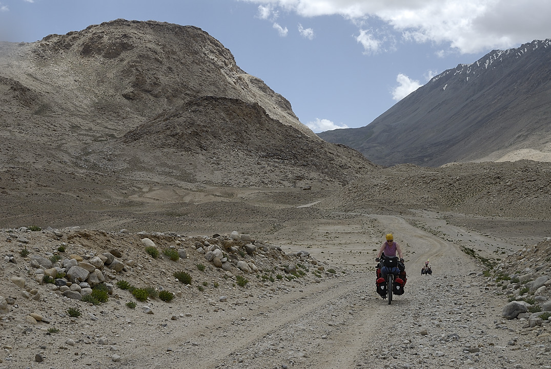 100815-14.jpg - Descente du Khargush Pass